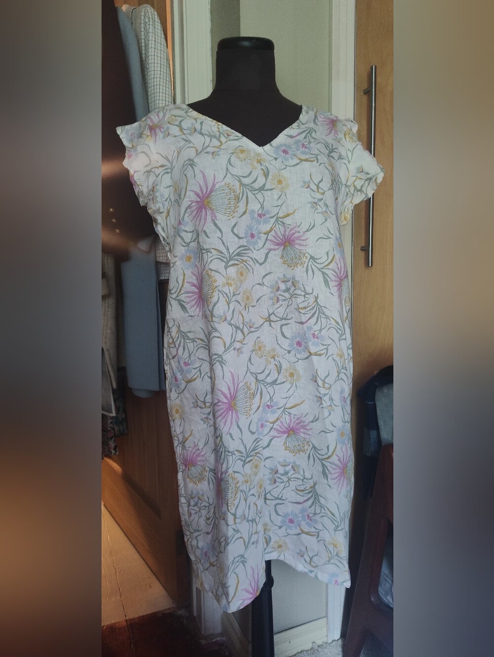 2 100% Linen Dresses Joie Tahari